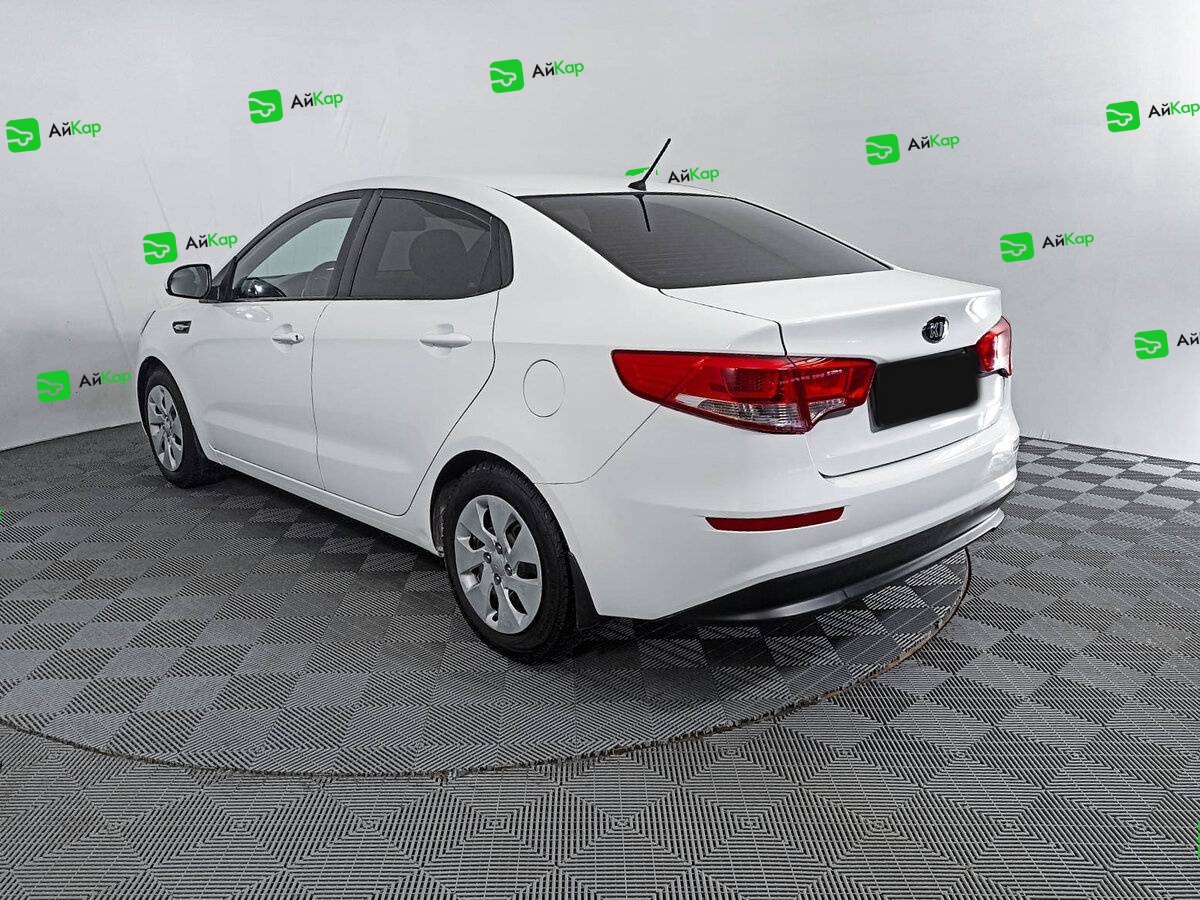 Kia Rio с пробегом — 2015 год. Фото: #6