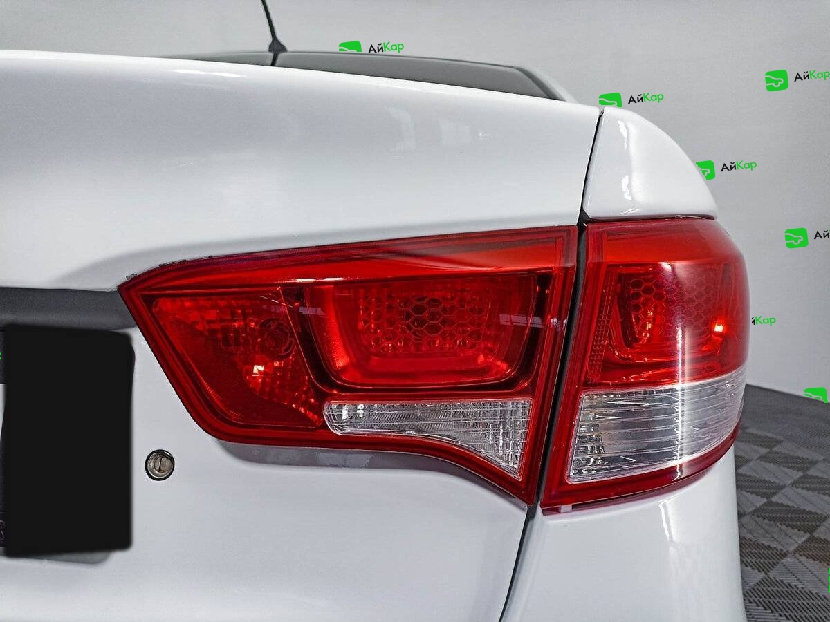 Kia Rio с пробегом — 2015 год. Фото: #8