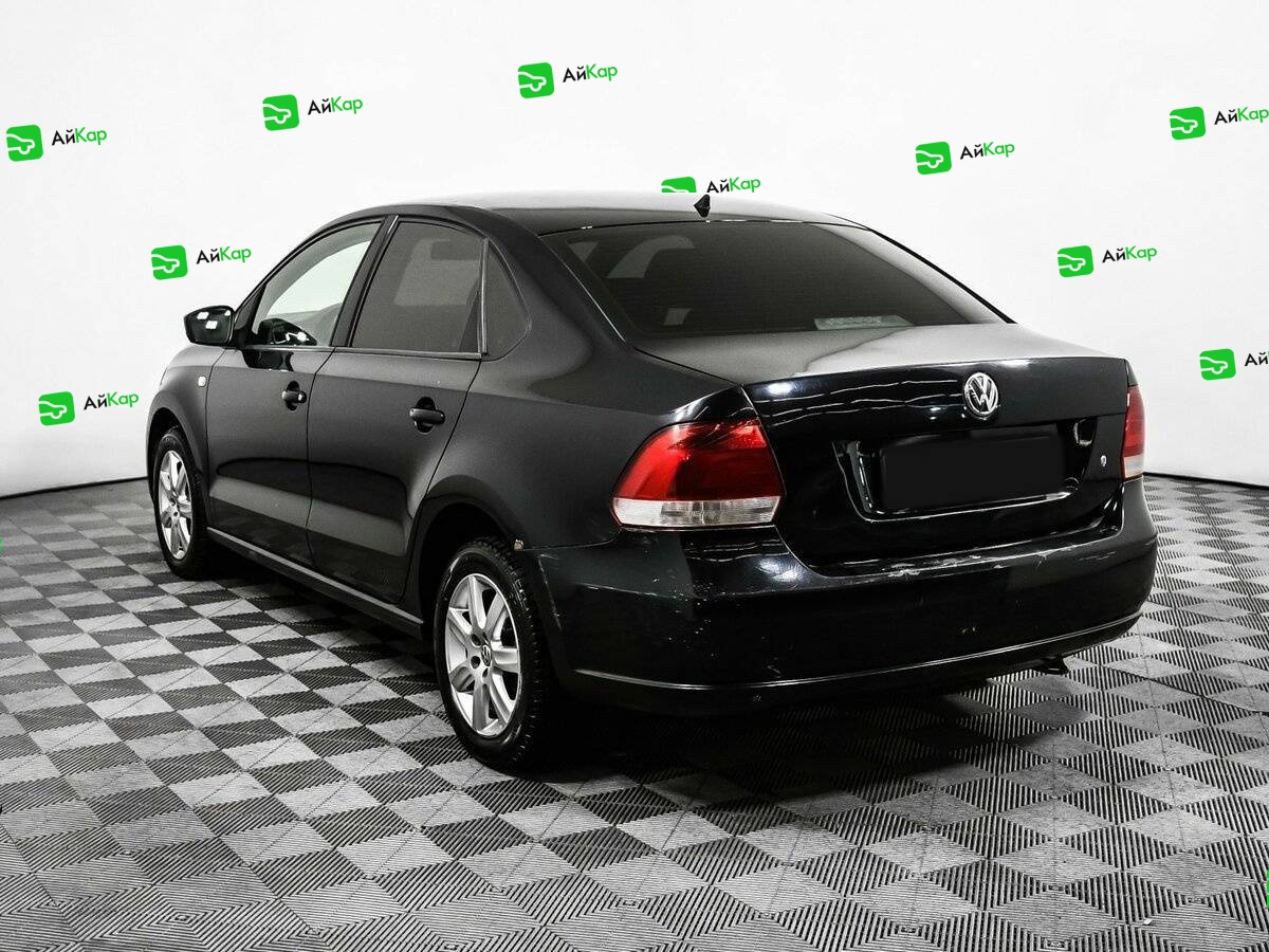 Volkswagen Polo с пробегом — 2012 год. Фото: #6