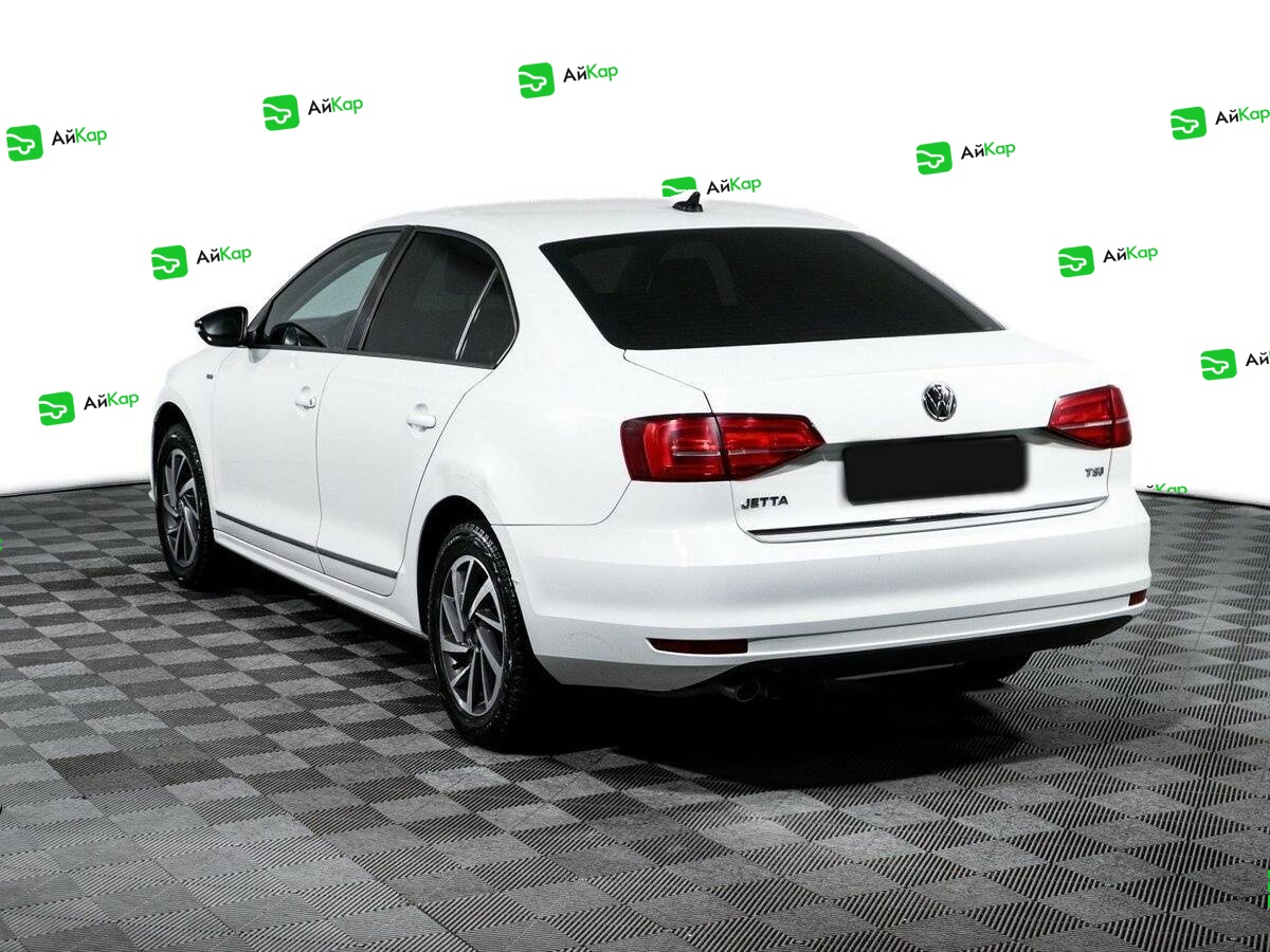 Volkswagen Jetta с пробегом — 2017 год. Фото: #6