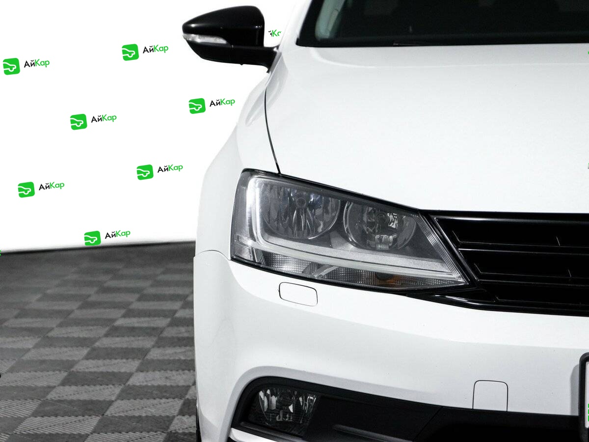 Volkswagen Jetta с пробегом — 2017 год. Фото: #17