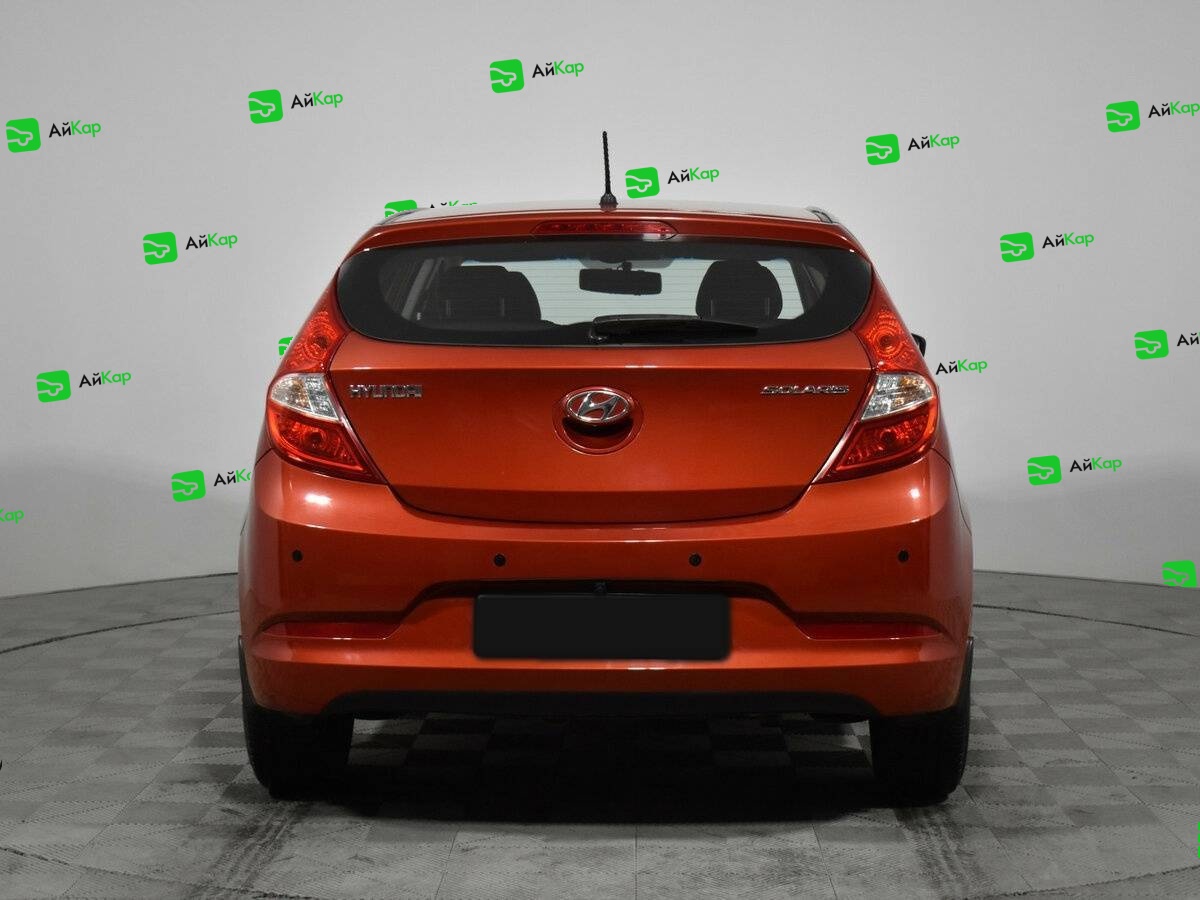 Hyundai Solaris с пробегом — 2014 год. Фото: #5