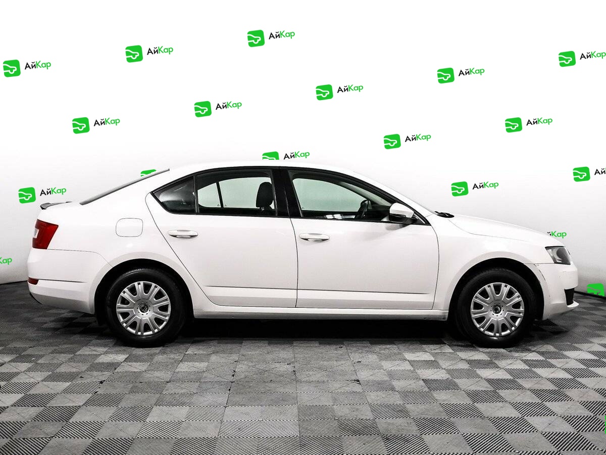 Skoda Octavia с пробегом — 2015 год. Фото: #3