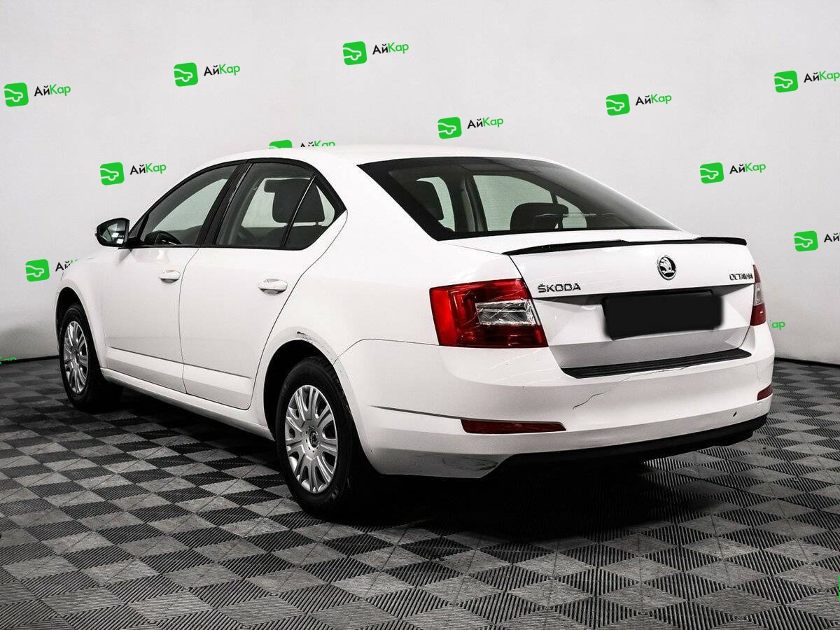 Skoda Octavia с пробегом — 2015 год. Фото: #6