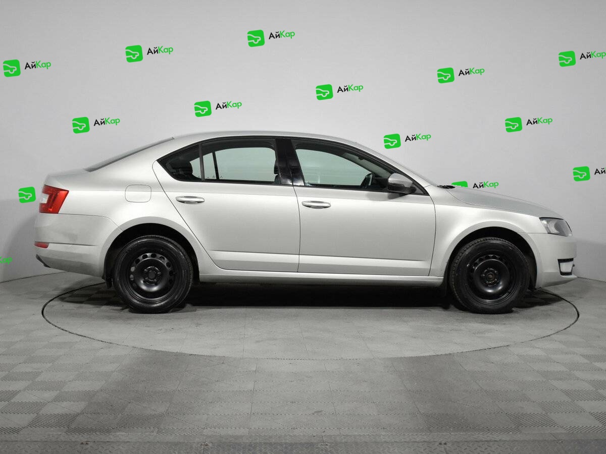 Skoda Octavia с пробегом — 2015 год. Фото: #3