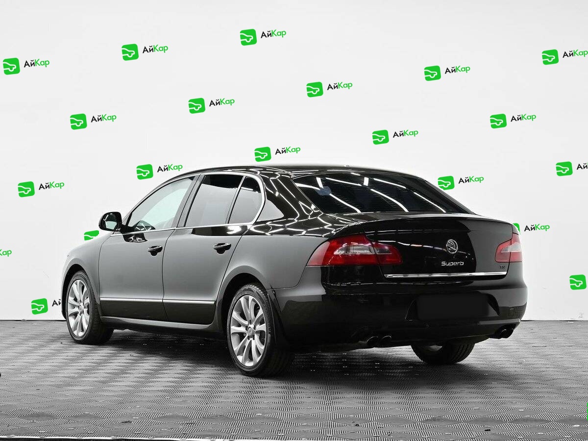 Skoda Superb с пробегом — 2012 год. Фото: #2