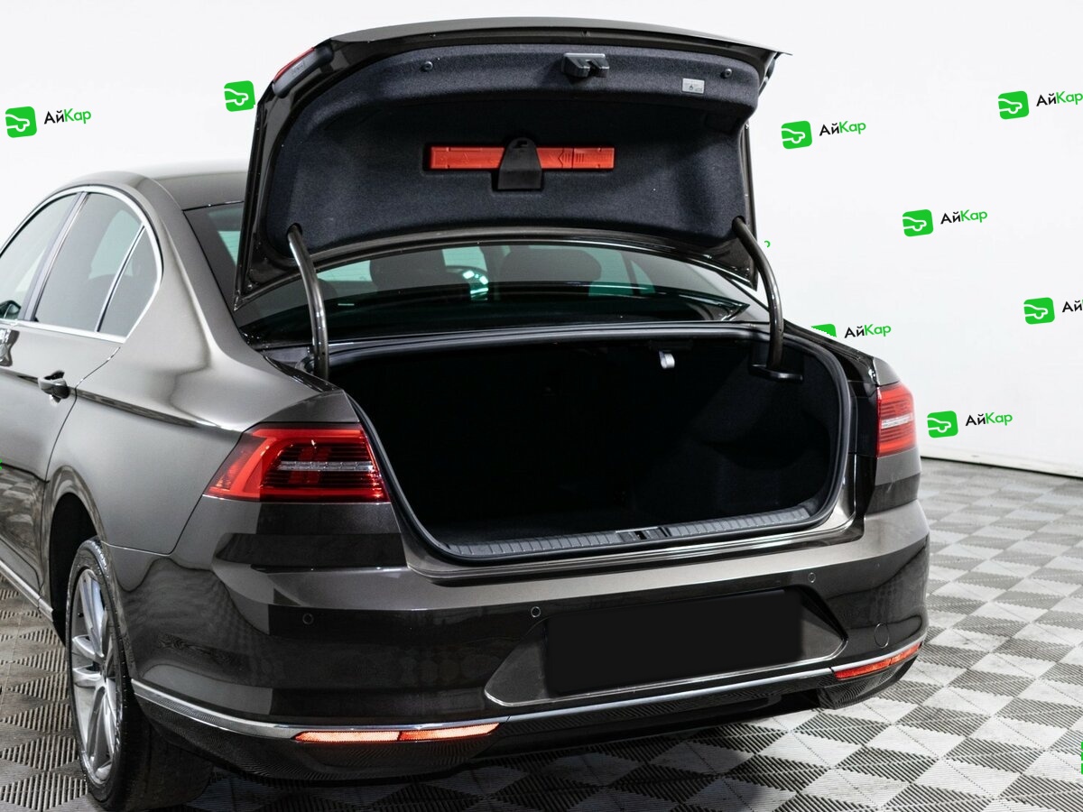 Volkswagen Passat с пробегом — 2017 год. Фото: #5