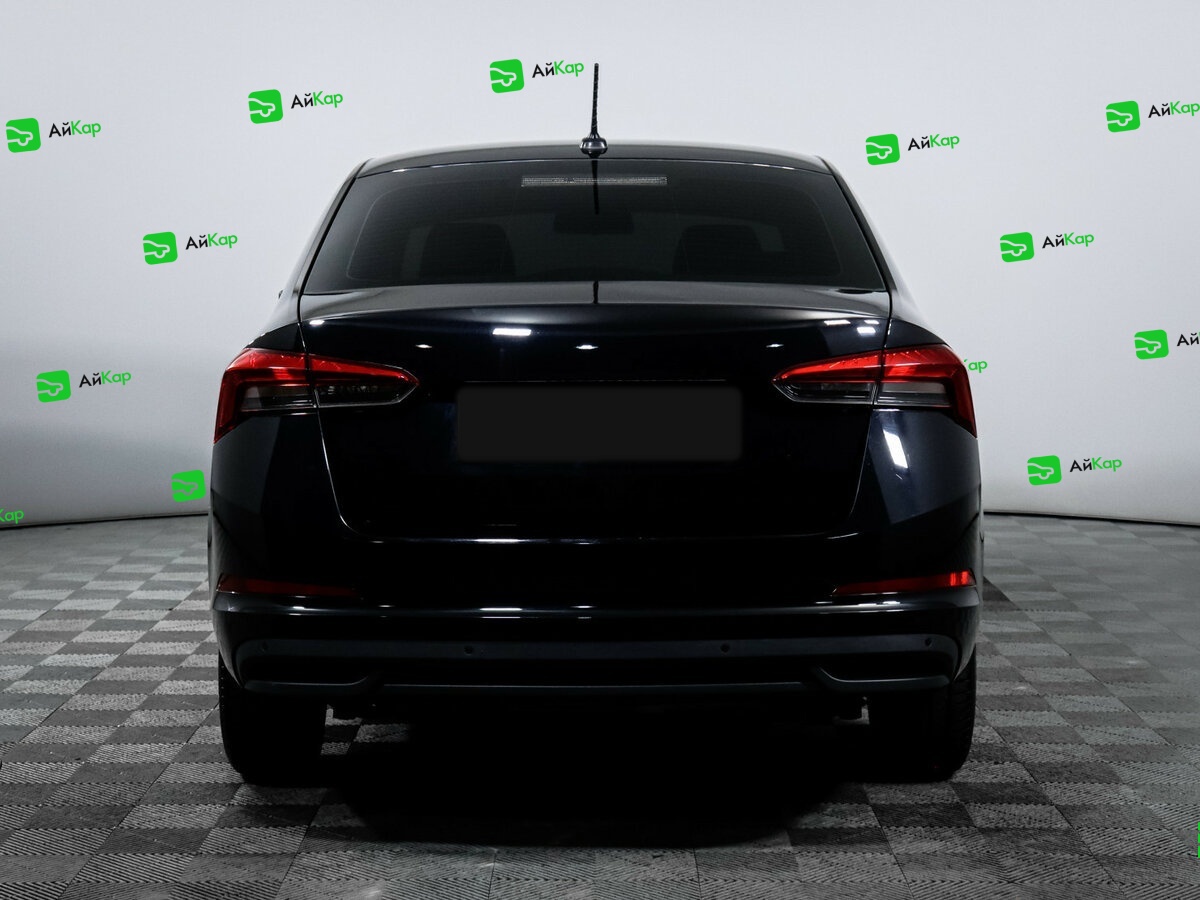 Skoda Rapid с пробегом — 2021 год. Фото: #4