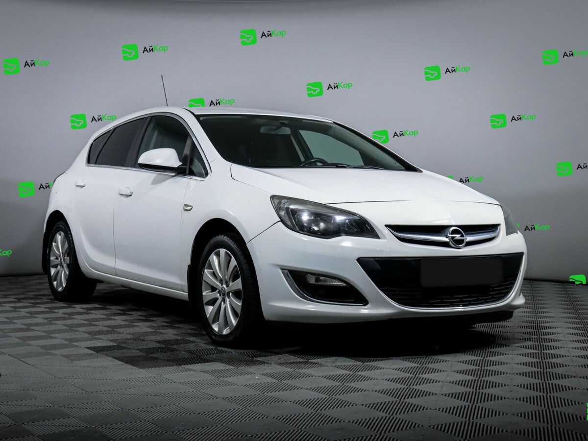 Opel Astra с пробегом — 2014 год. Фото: #2