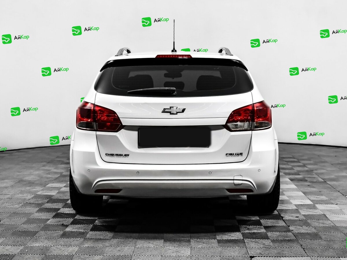 Chevrolet Cruze с пробегом — 2015 год. Фото: #4