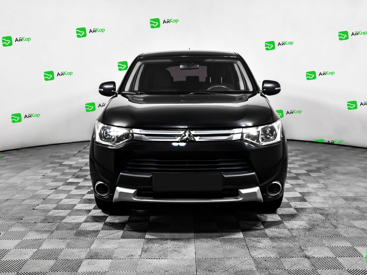Mitsubishi Outlander с пробегом — 2014 год. Фото: #1