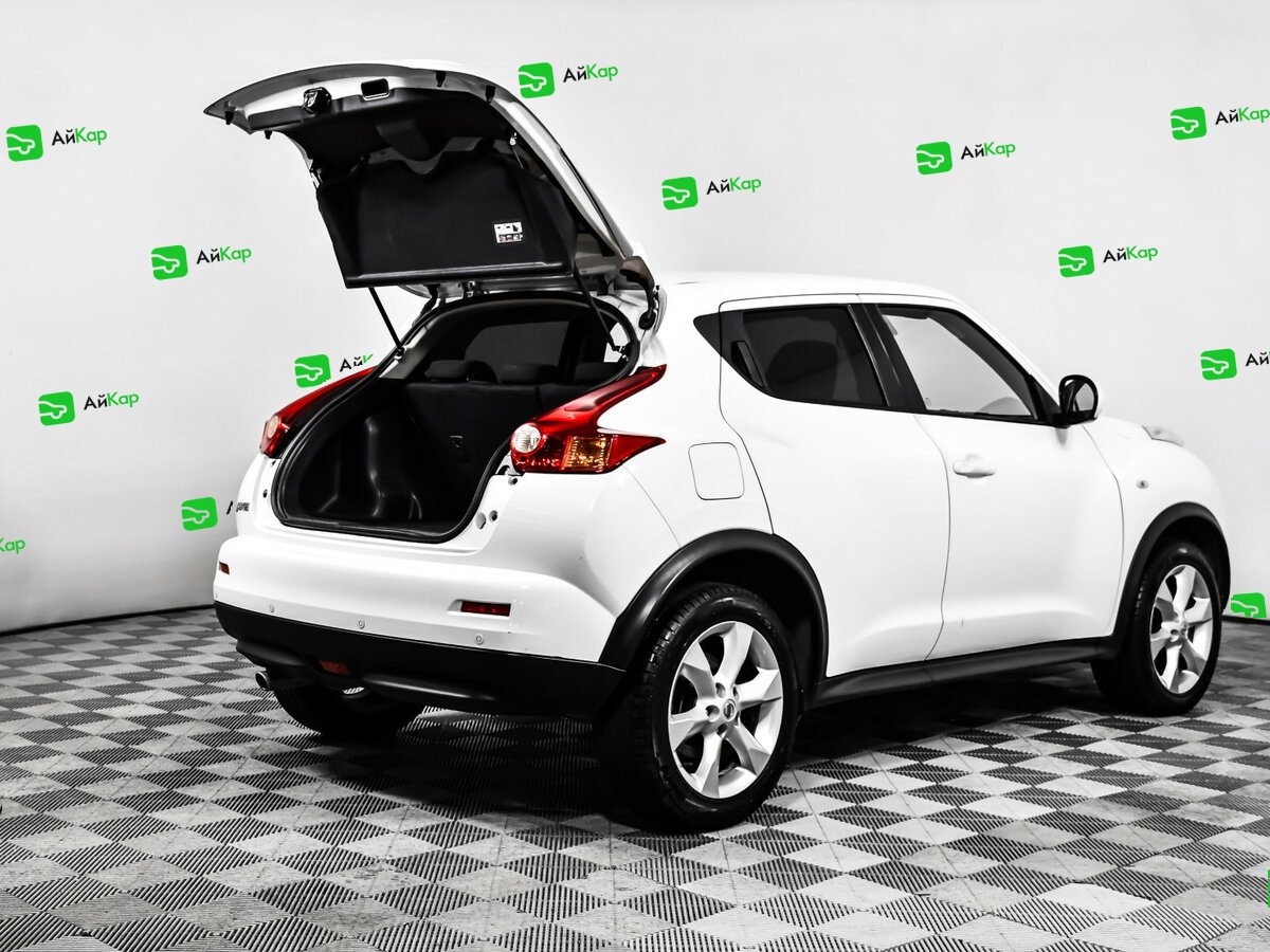 Nissan Juke с пробегом — 2012 год. Фото: #13