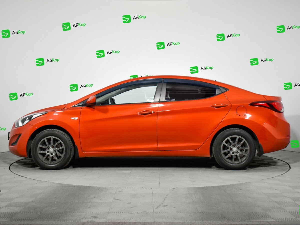 Hyundai Elantra с пробегом — 2015 год. Фото: #7