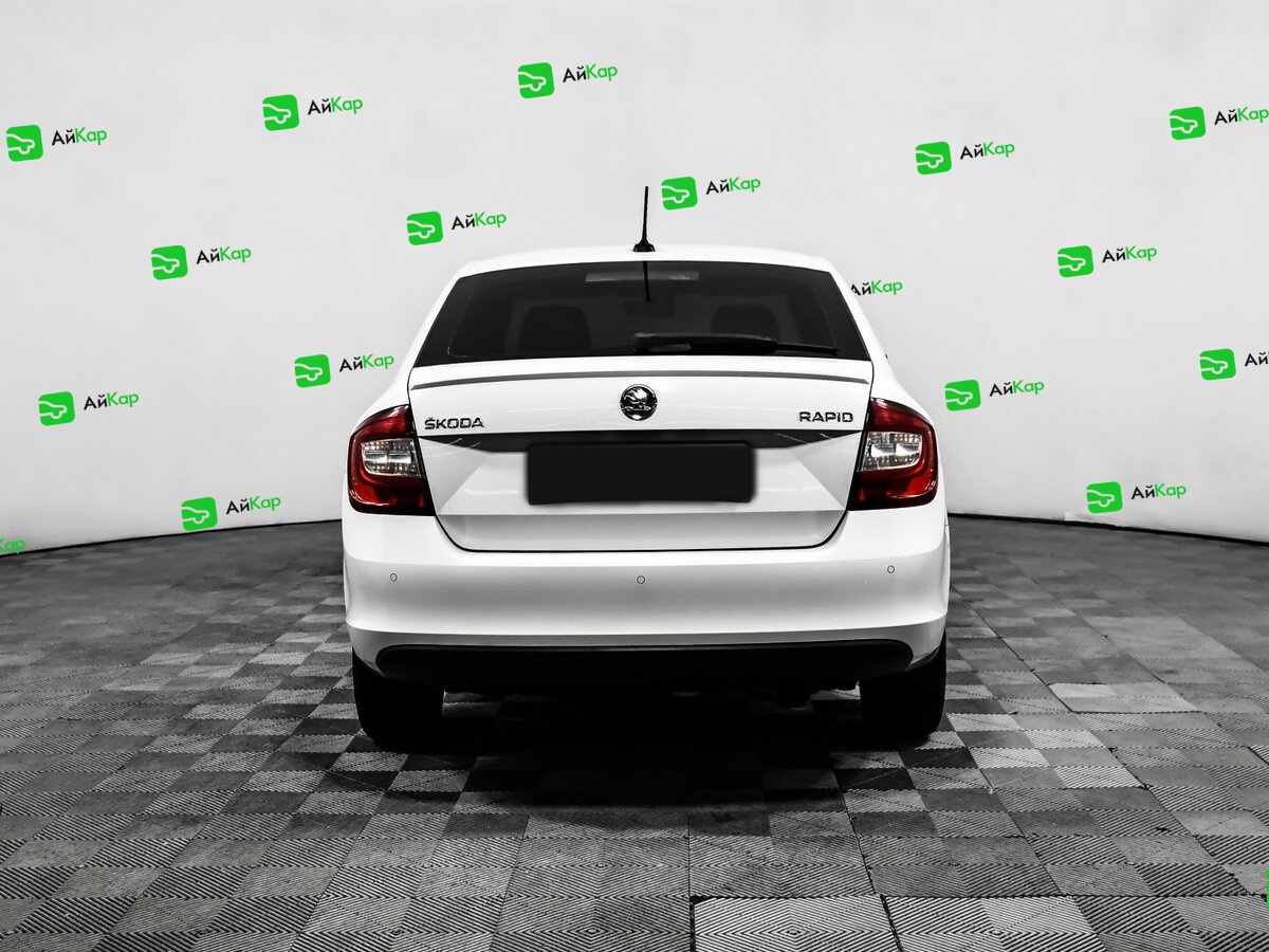 Skoda Rapid с пробегом — 2018 год. Фото: #4