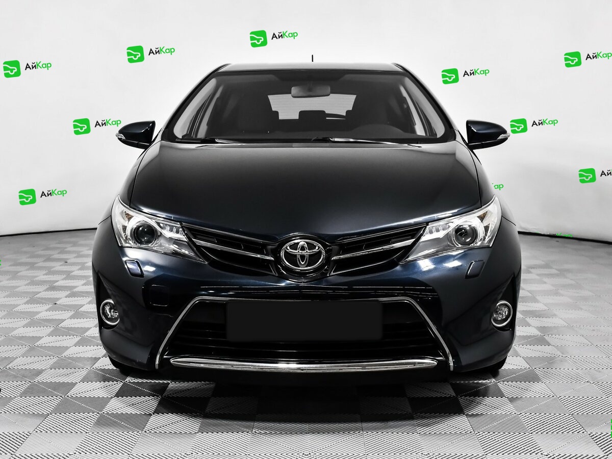 Toyota Auris с пробегом — 2014 год. Фото: #1