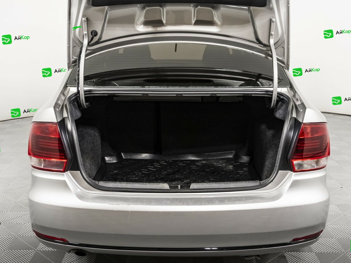 Volkswagen Polo с пробегом — 2018 год. Фото: #13