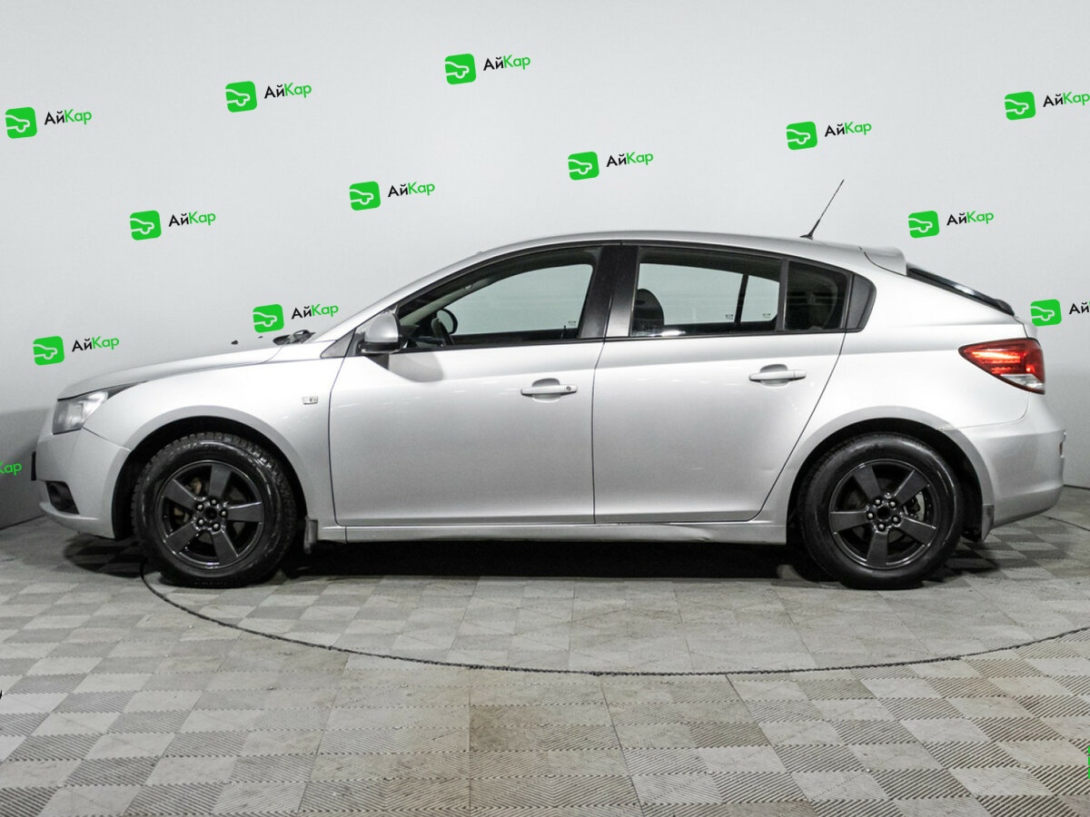 Chevrolet Cruze с пробегом — 2012 год. Фото: #7