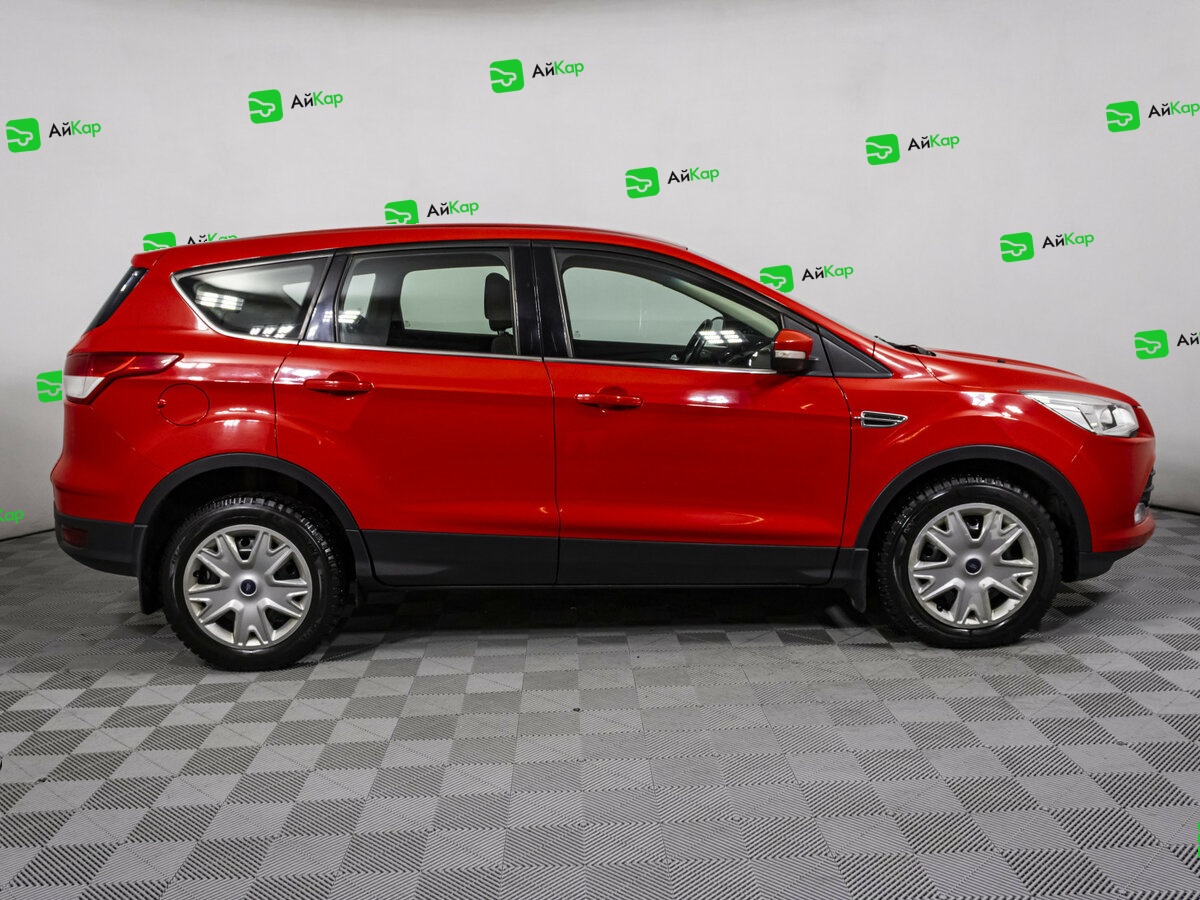 Ford Kuga с пробегом — 2015 год. Фото: #3