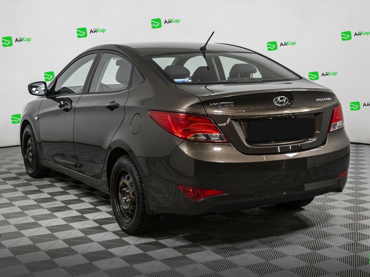 Hyundai Solaris с пробегом — 2015 год. Фото: #6