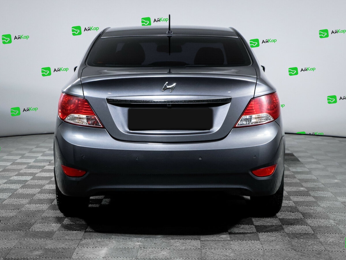 Hyundai Solaris с пробегом — 2012 год. Фото: #4