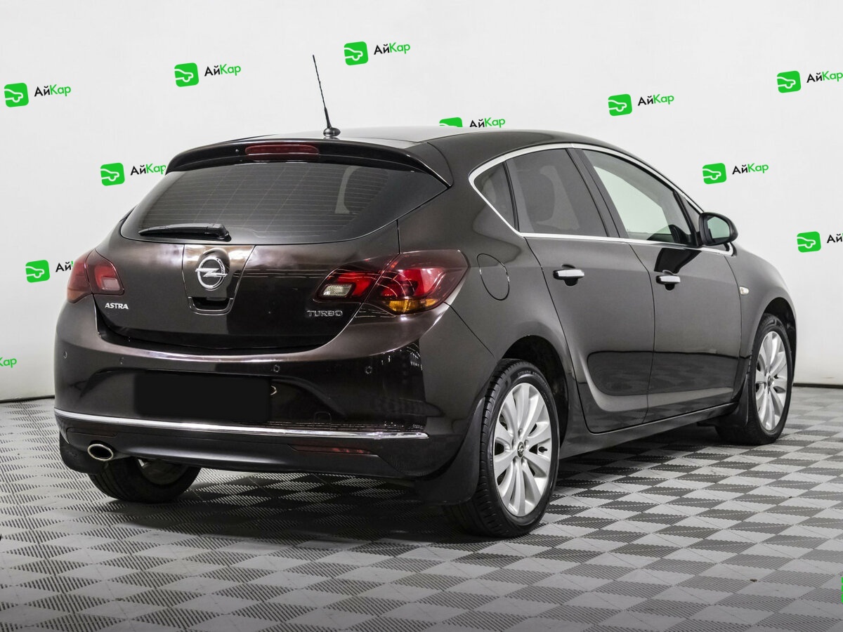 Opel Astra с пробегом — 2013 год. Фото: #4