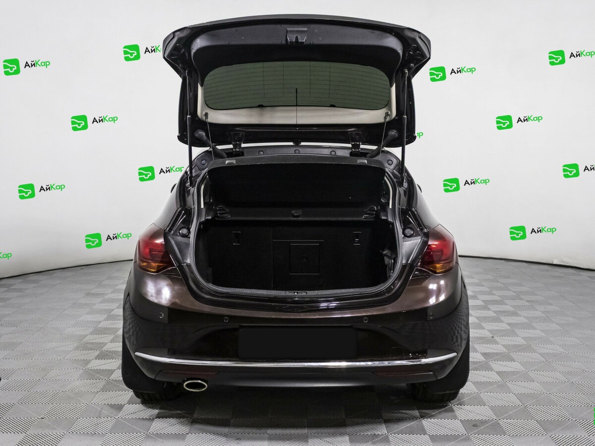 Opel Astra с пробегом — 2013 год. Фото: #15