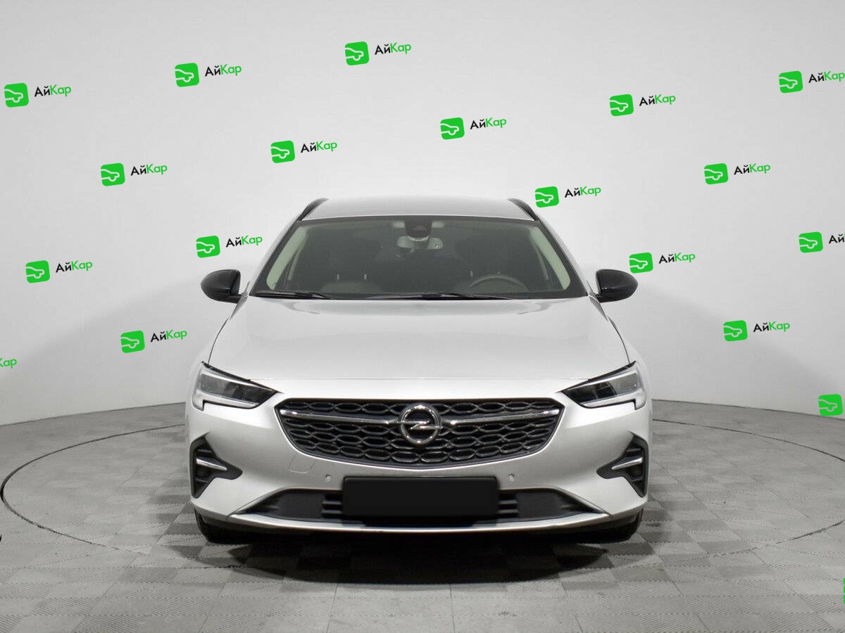 Opel Insignia с пробегом — 2020 год. Фото: #1