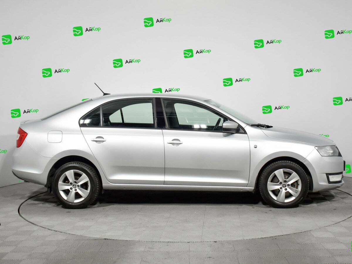 Skoda Rapid с пробегом — 2017 год. Фото: #3