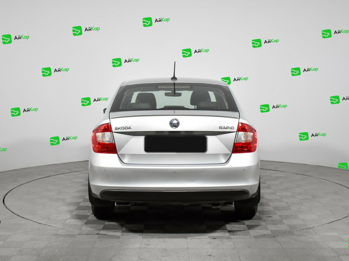 Skoda Rapid с пробегом — 2017 год. Фото: #5