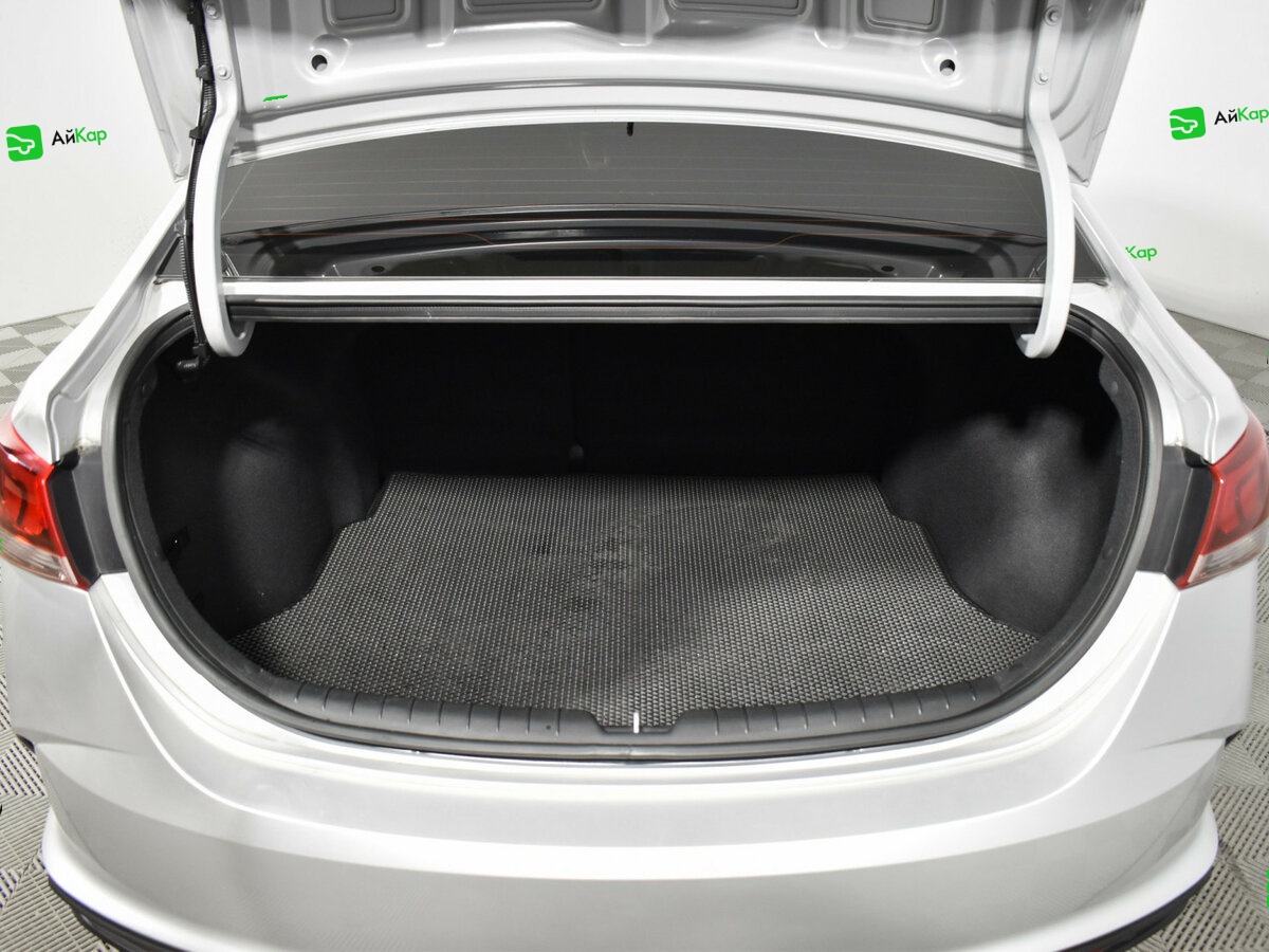 Hyundai Solaris с пробегом — 2020 год. Фото: #18