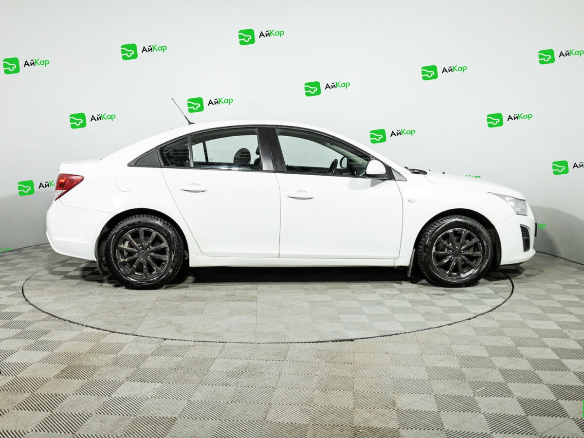 Chevrolet Cruze с пробегом — 2013 год. Фото: #3