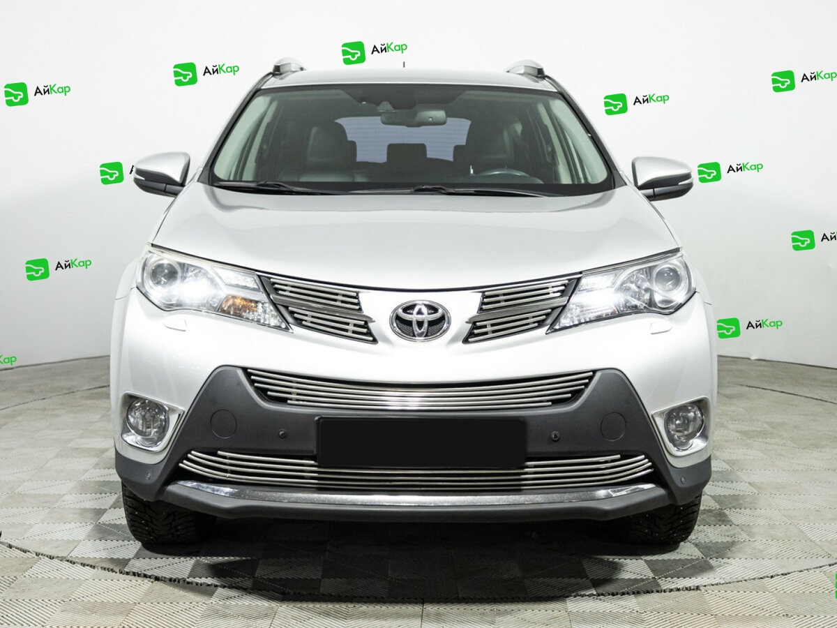 Toyota RAV4 с пробегом — 2014 год. Фото: #1