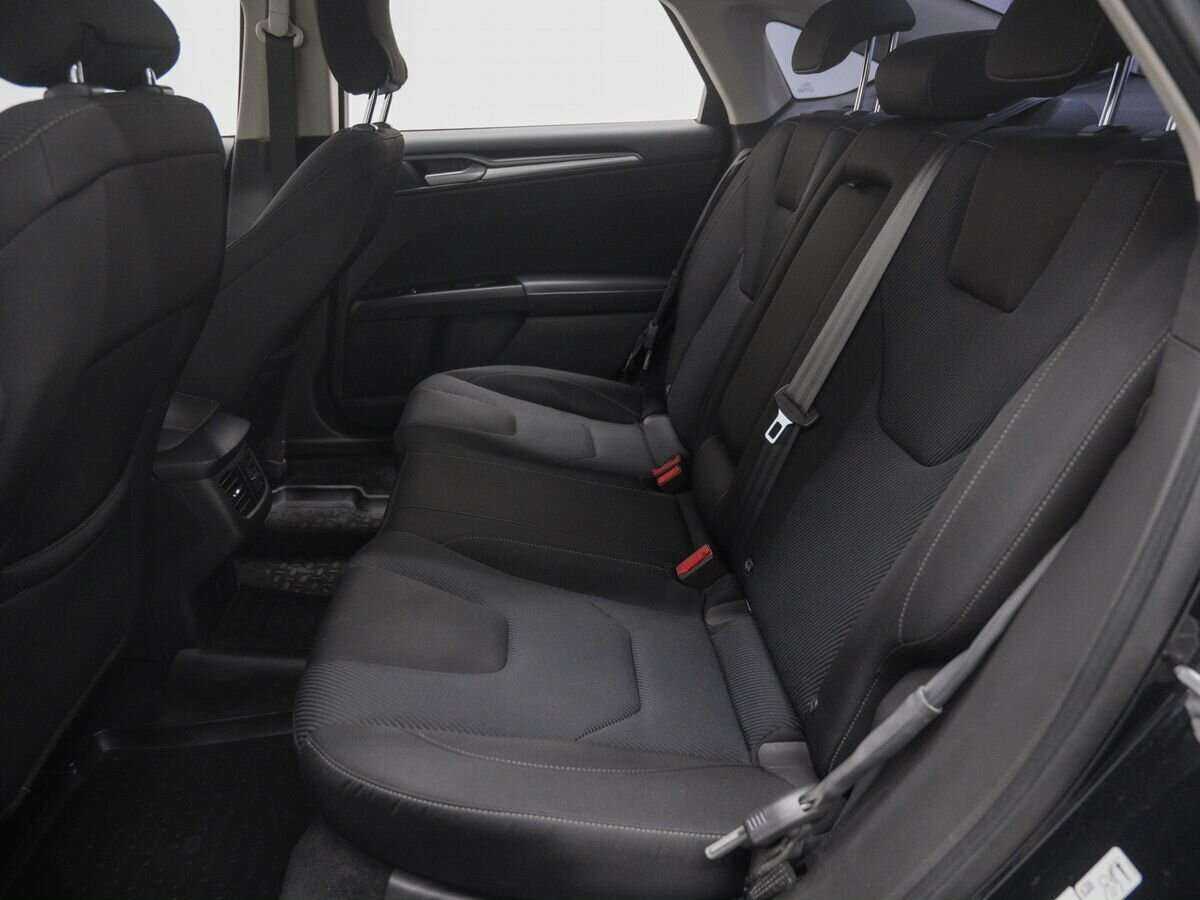 Ford Mondeo с пробегом — 2015 год. Фото: #15