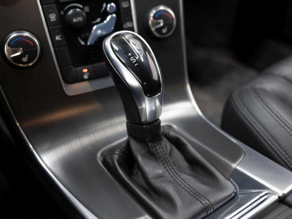 Volvo S60 с пробегом — 2013 год. Фото: #20