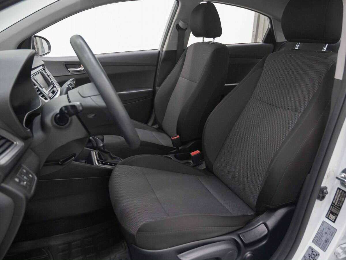 Hyundai Solaris с пробегом — 2020 год. Фото: #7