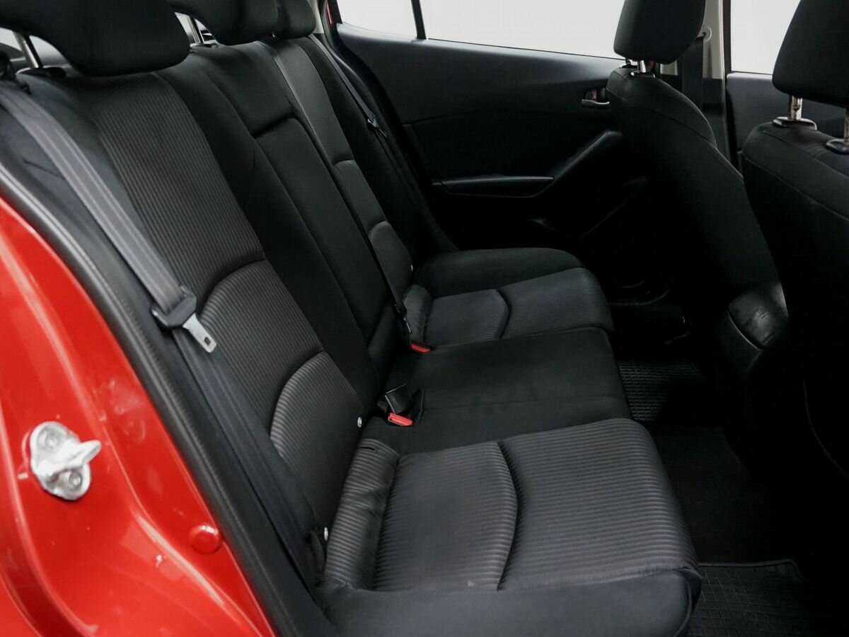 Mazda 3 с пробегом — 2013 год. Фото: #8