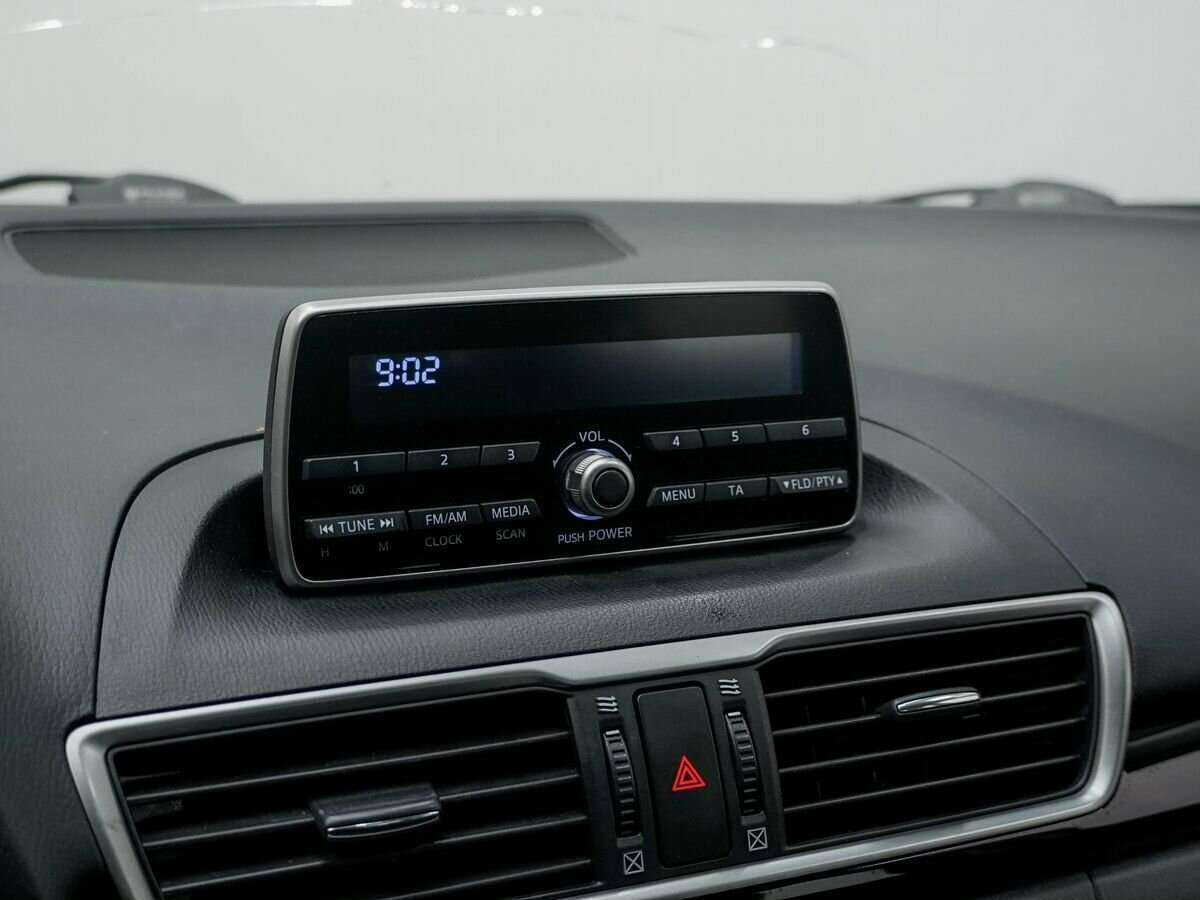 Mazda 3 с пробегом — 2013 год. Фото: #15