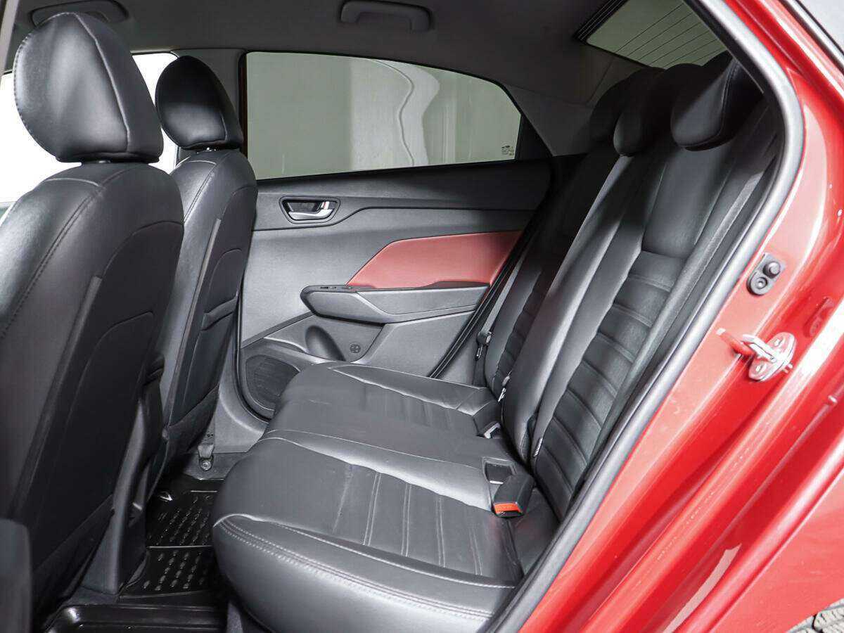 Hyundai Solaris с пробегом — 2020 год. Фото: #9