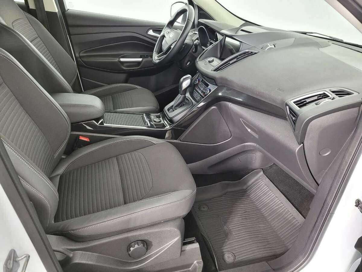 Ford Kuga с пробегом — 2018 год. Фото: #13