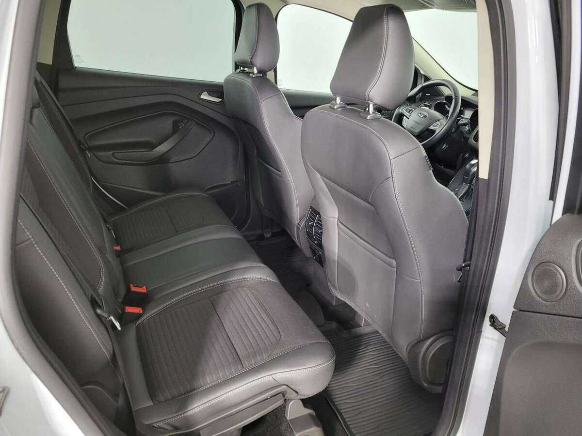 Ford Kuga с пробегом — 2018 год. Фото: #15