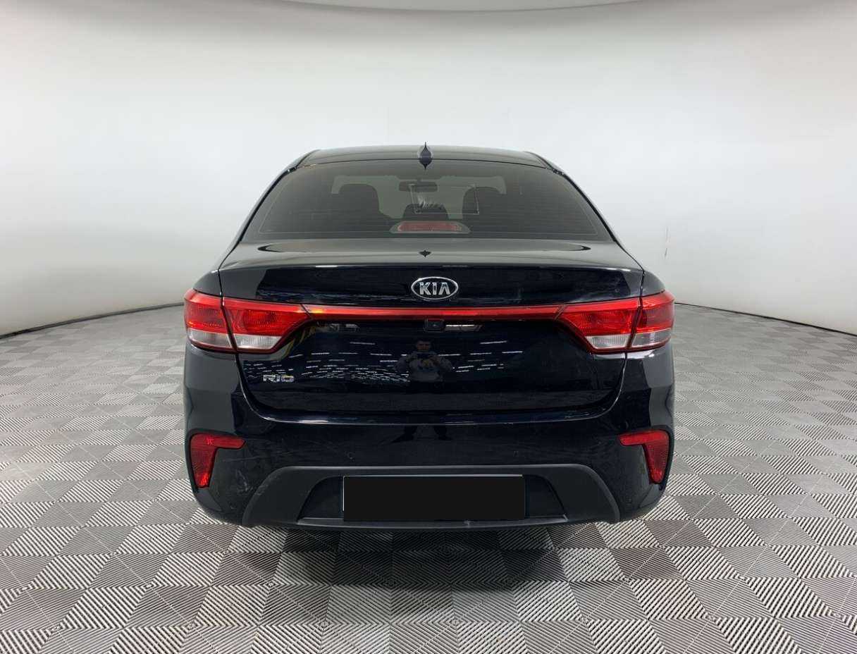 Kia Rio с пробегом — 2018 год. Фото: #5