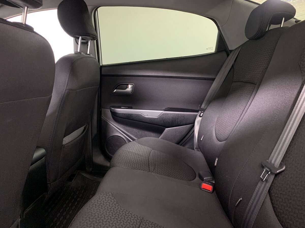 Kia Rio с пробегом — 2015 год. Фото: #15