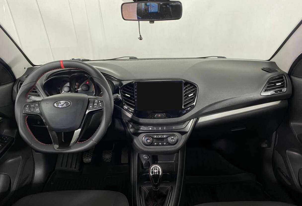 Lada (ВАЗ) Vesta с пробегом — 2019 год. Фото: #10