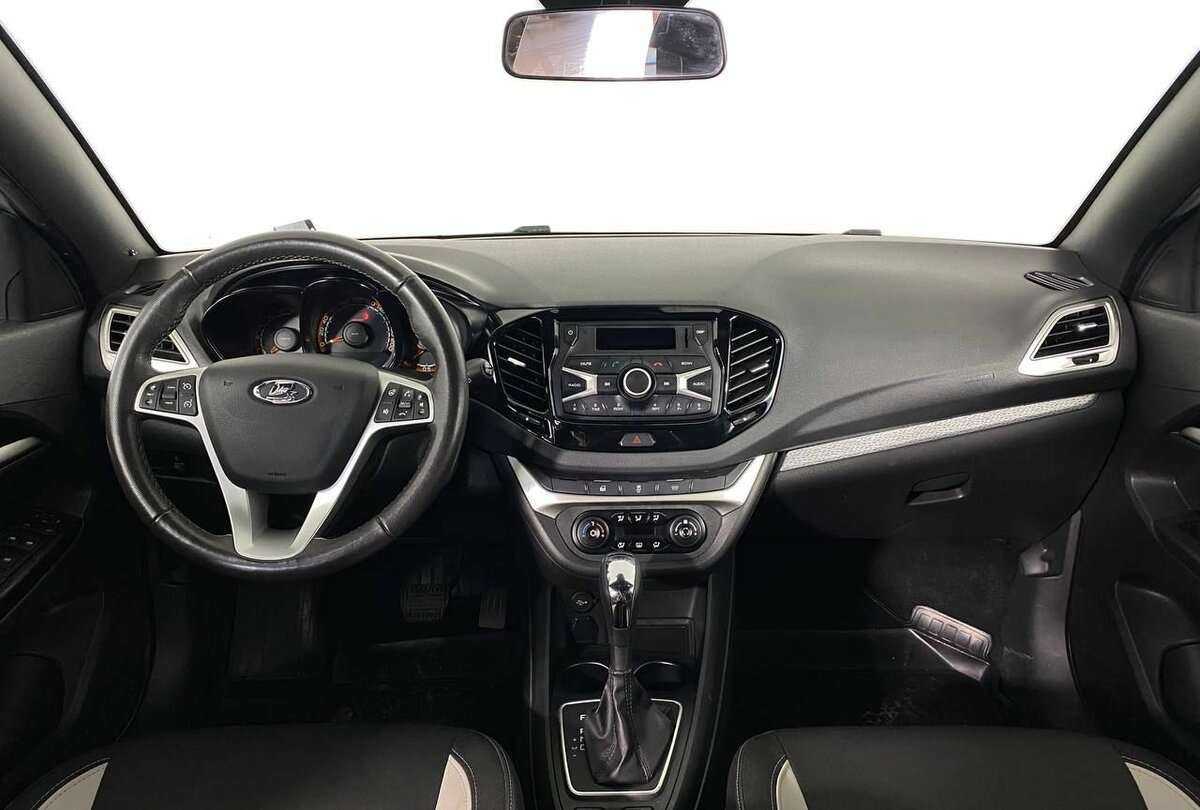 Lada (ВАЗ) Vesta с пробегом — 2020 год. Фото: #10