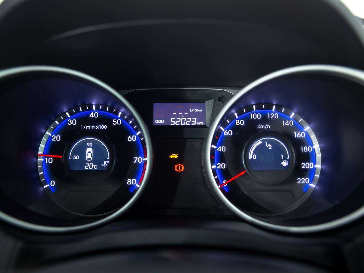 Hyundai ix35 с пробегом — 2015 год. Фото: #10