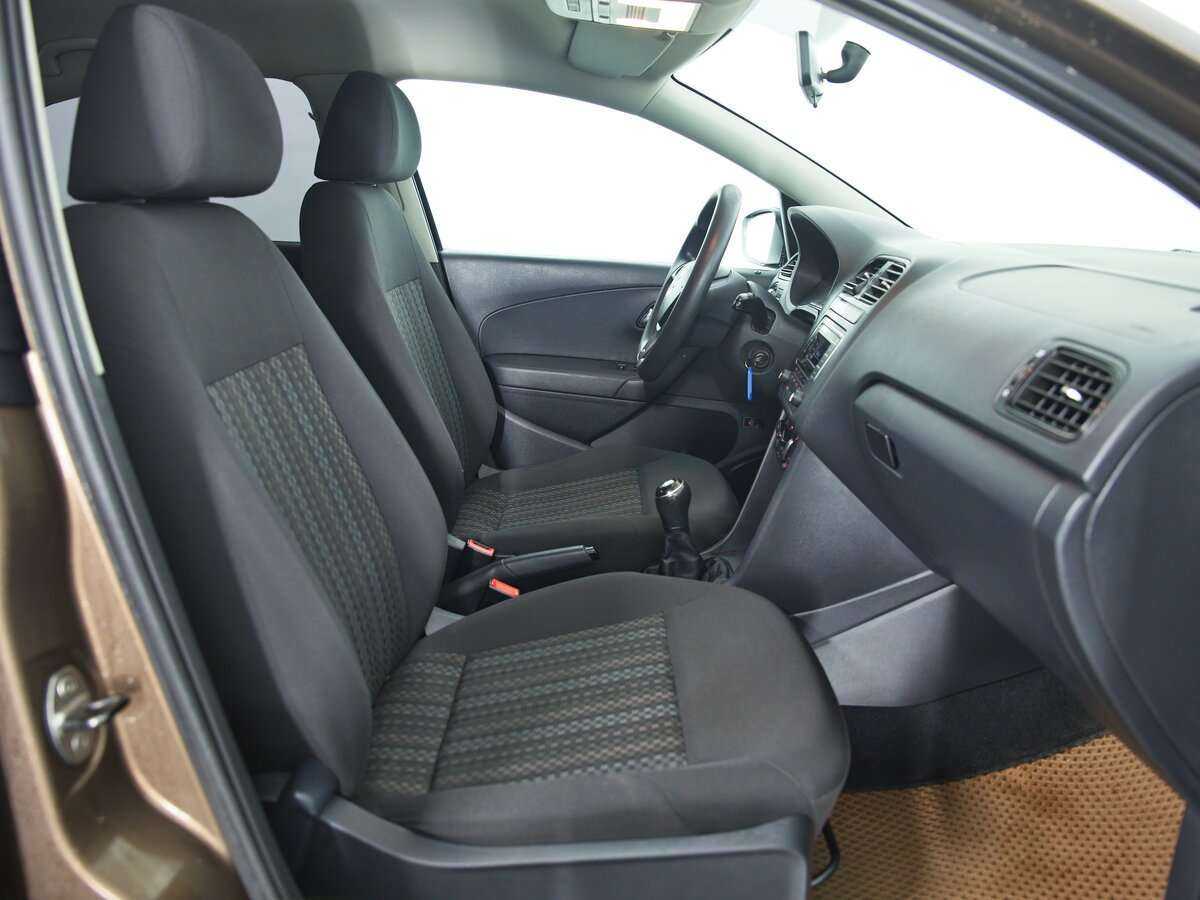 Volkswagen Polo с пробегом — 2019 год. Фото: #15