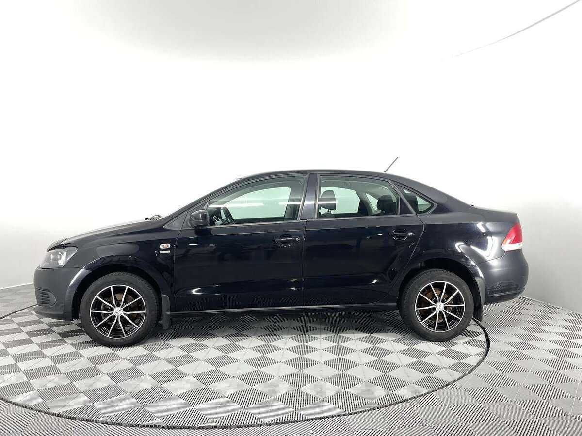 Volkswagen Polo с пробегом — 2013 год. Фото: #7