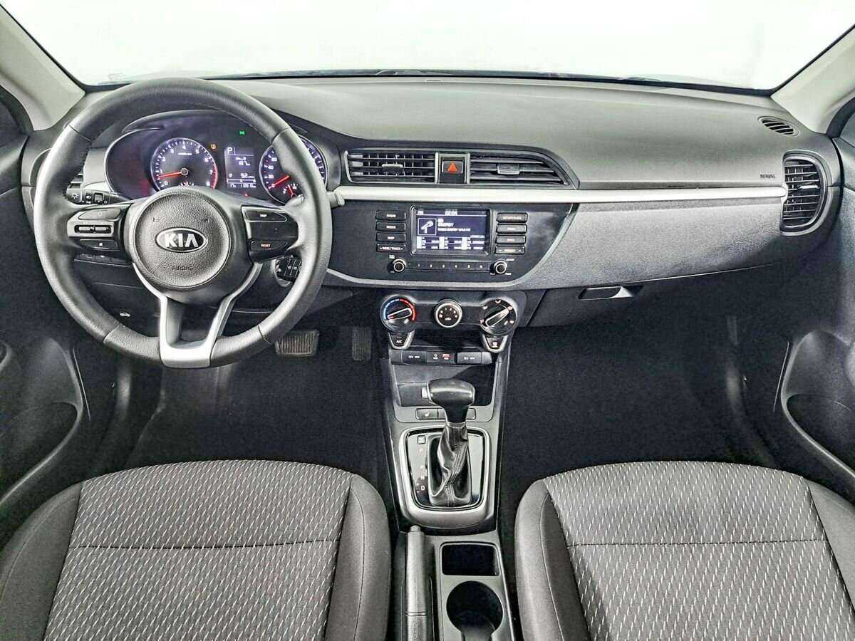 Kia Rio с пробегом — 2017 год. Фото: #11