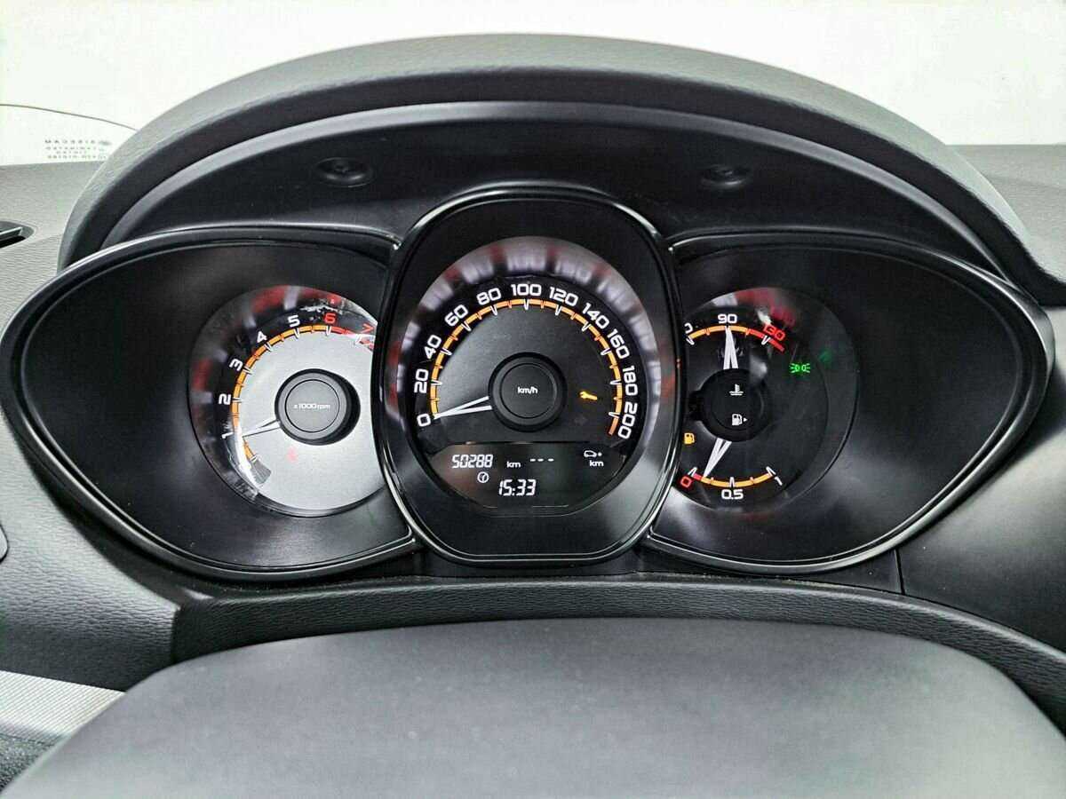 Lada (ВАЗ) Vesta с пробегом — 2020 год. Фото: #12