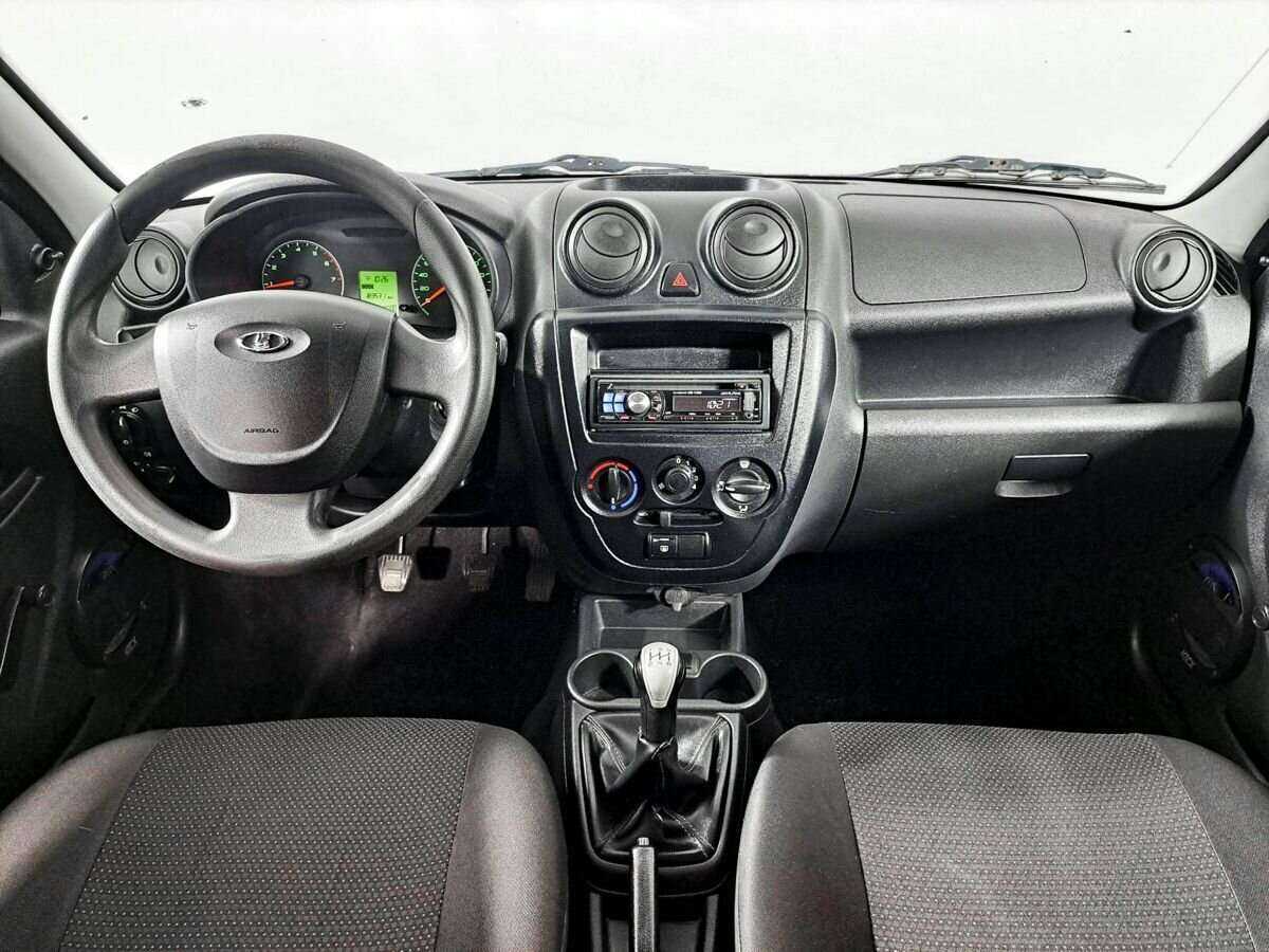 Lada (ВАЗ) Granta с пробегом — 2017 год. Фото: #13